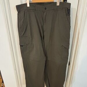 Mens army cargo green army pants with zip off into shorts * accepting offers